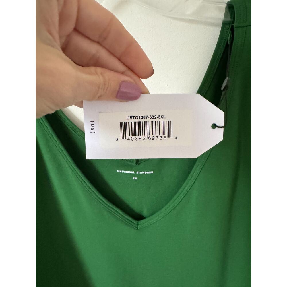 Universal Standard Double V-Neck Basic Short Slee… - image 6